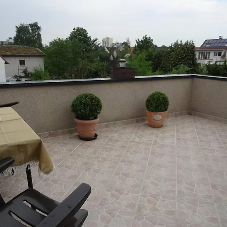 Ca 85 Qm Zzgl 17 Qm Terrasse * Hannover