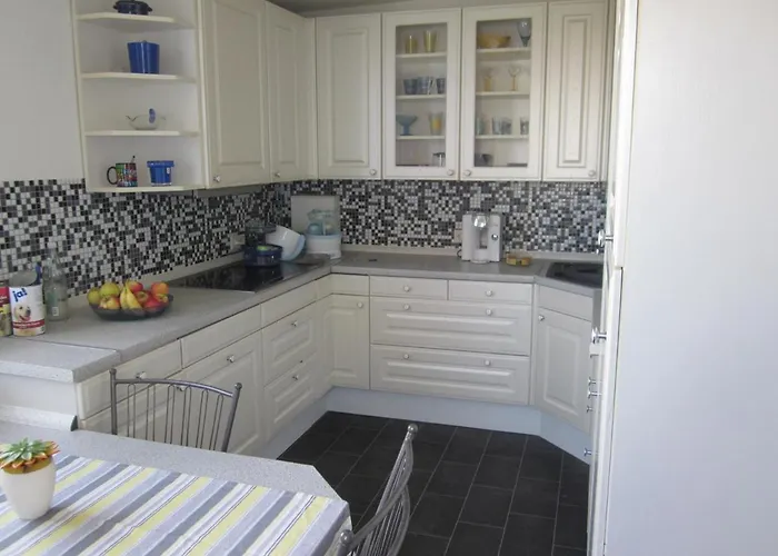 Ca 110 Qm Zzgl 17 Qm Terrasse *