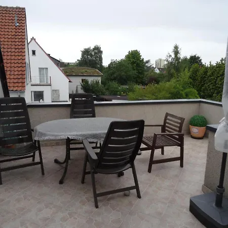 Ca 110 Qm Zzgl 17 Qm Terrasse Lejlighed *