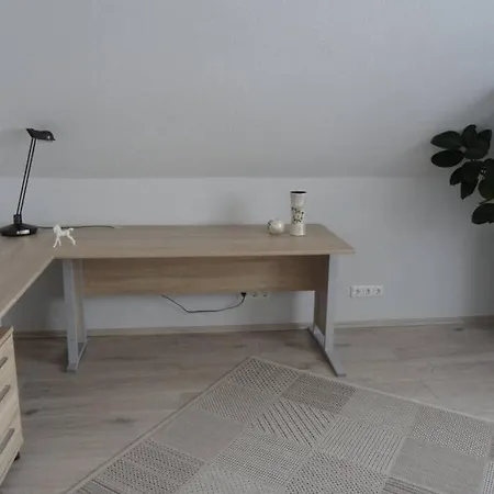 Lejlighed Ca 110 Qm Zzgl 17 Qm Terrasse *