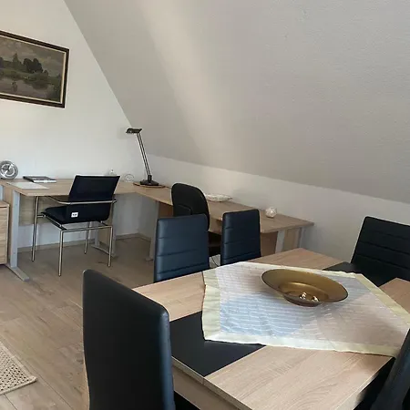 Ca 110 Qm Zzgl 17 Qm Terrasse Lejlighed *